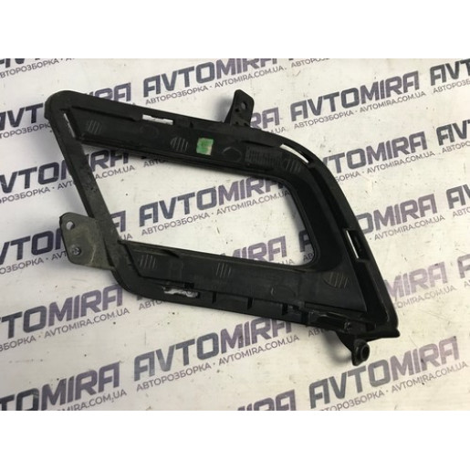 Накладка протитуманки права Kia Ceed 2010-2012 865641H500
